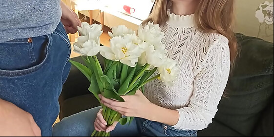 gave her flowers and teen agreed to have sex creampied teen after sex with blowjob programmerswife