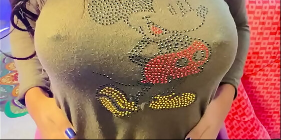 i put a hidden camera and filmed her tits