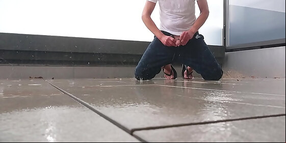 masturbation in the rain