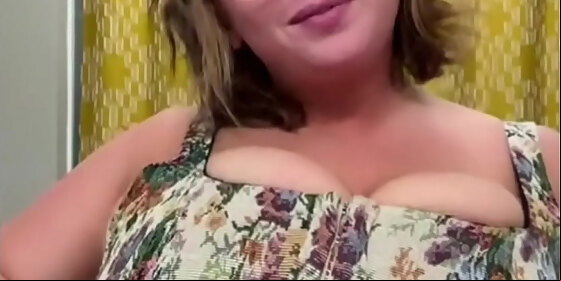 wife has a fat ass